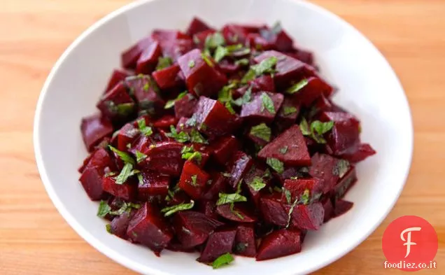 Insalata di barbabietole arrosto con menta