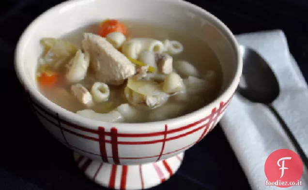 Zuppa di noodle di pollo arrosto