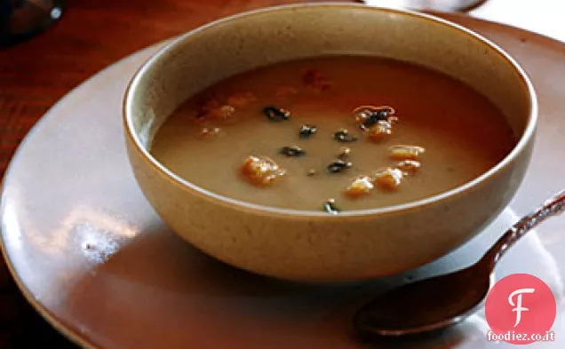 Zuppa di castagne con crostini di salvia a lievitazione naturale