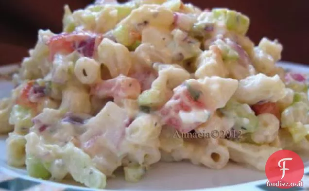 Insalata di maccheroni a basso contenuto calorico a basso contenuto di carboidrati