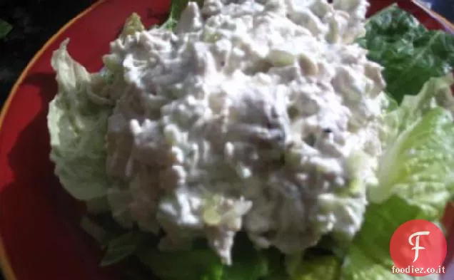 Insalata di pollo con panna acida e dragoncello