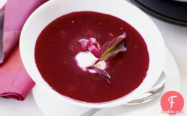 Zuppa di barbabietole vellutata