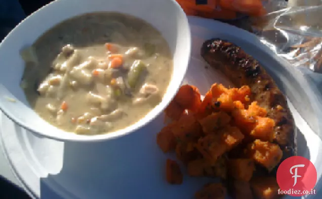 Zuppa cremosa di pollo e pasta