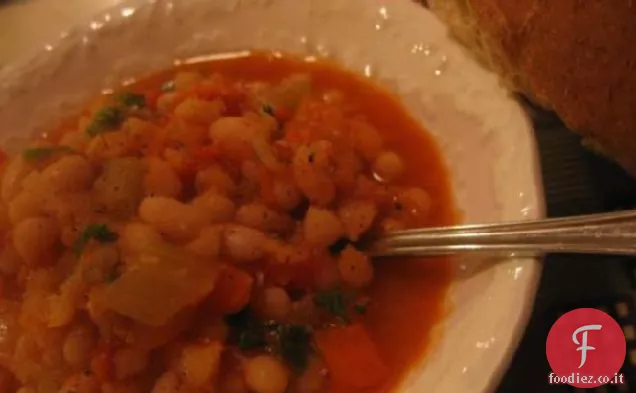 Stufato di fagioli bianchi e aglio