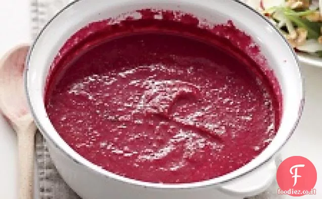 Zuppa di aglio e barbabietola arrosto