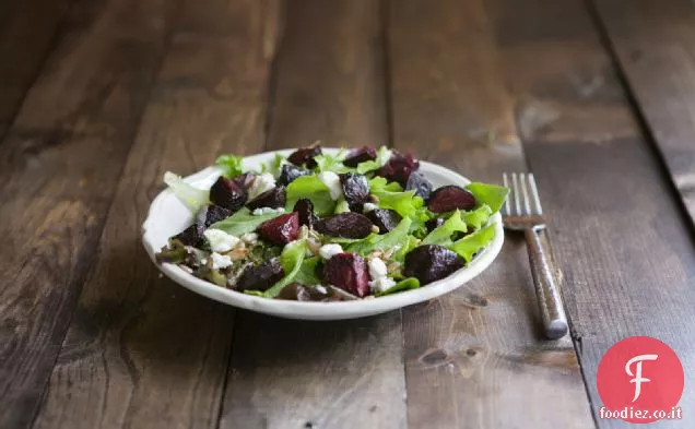 Insalata di barbabietole arrosto di acero e formaggio di capra