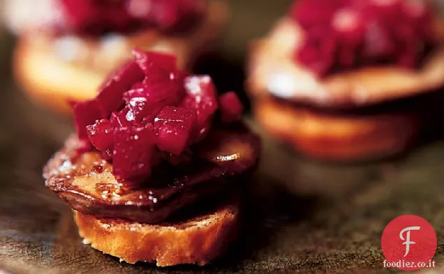 Crostini di fegato di pollo con Salsa di barbabietole