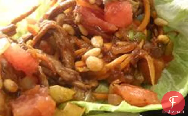 Involtini di lattuga di maiale e anguria tritati