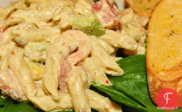 Insalata di pasta di frutta e noci