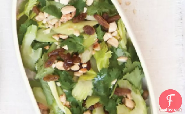 Insalata di coriandolo, sedano e mandorle