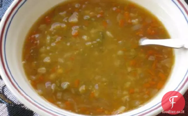 Zuppa di piselli e orzo verde