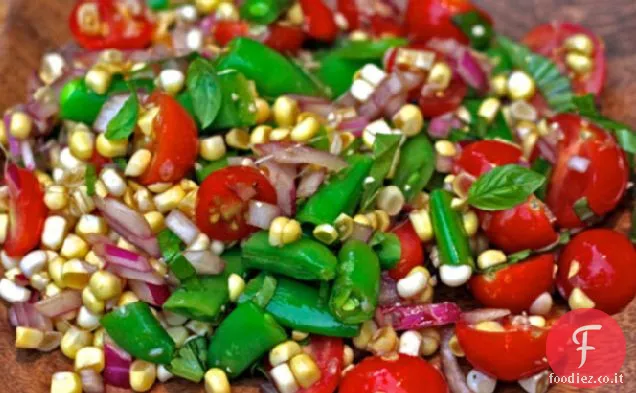 Cena stasera: Amagansett Mais crudo, pomodoro e insalata di piselli Snap