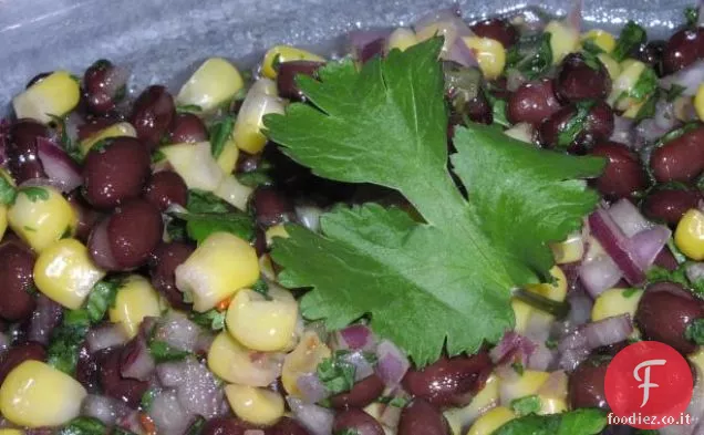 Insalata di mais e fagioli neri