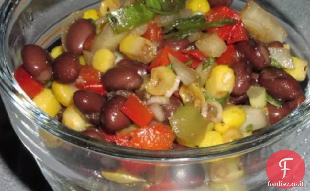 Facile insalata di fagioli neri e mais
