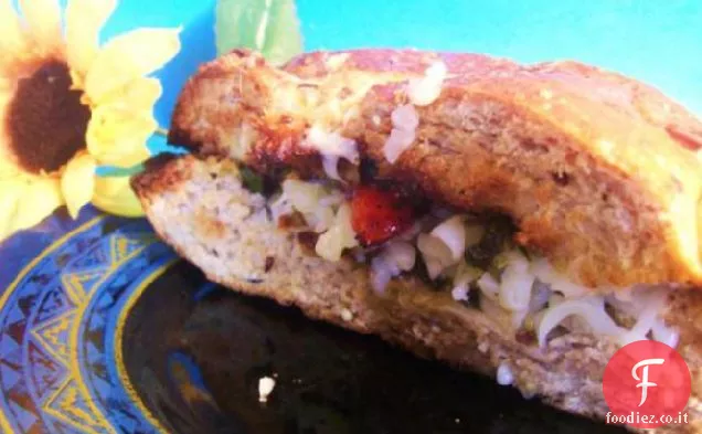 Panino al pepe e Mozzarella arrosto con purea di Basilico