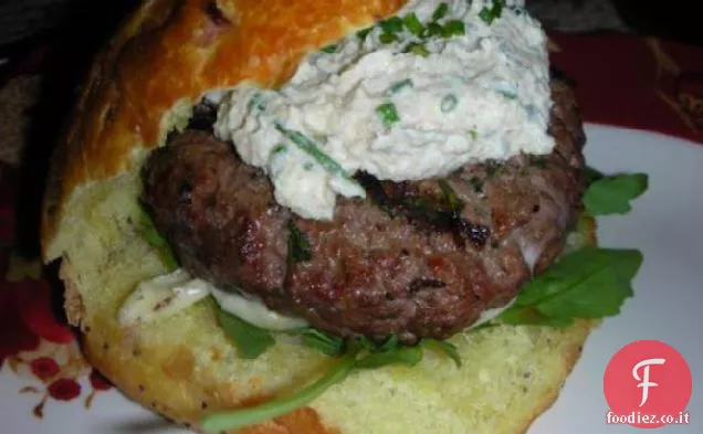 Tortini Pub (Hamburger) con salsa di rafano e crescione