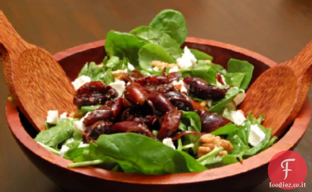 Insalata di Frisée con Prosciutto, Fichi Arrostiti e Noci