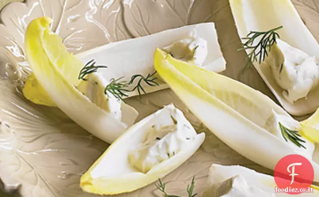Lance di indivia con formaggio di capra alle erbe