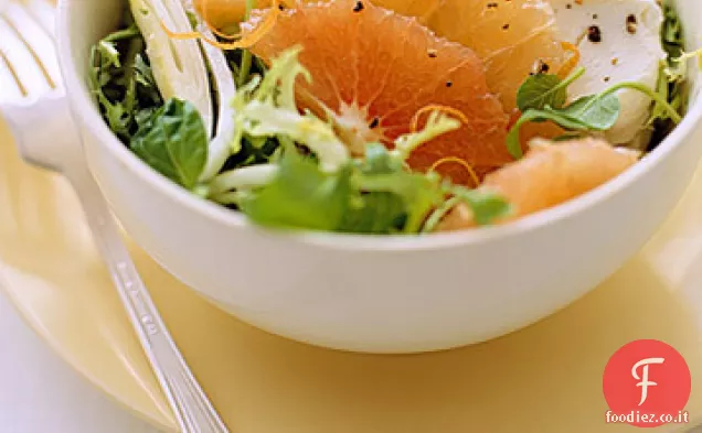 Lattughe miste con pompelmo, Formaggio di capra e Pepe nero