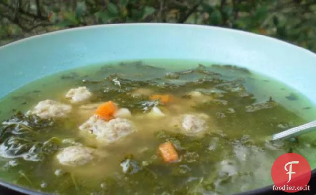 Minestra (zuppa di scarola e polpettine)