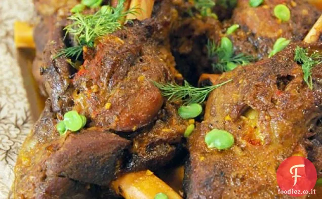 Stinchi di Agnello con Riso e Fave