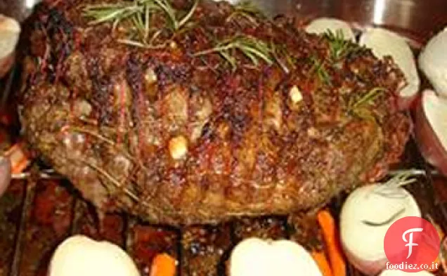 Coscia d'Agnello alla griglia e tostata a fuoco lento con cumino e aglio