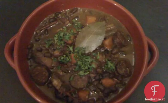 Stufato di fagioli neri brasiliani