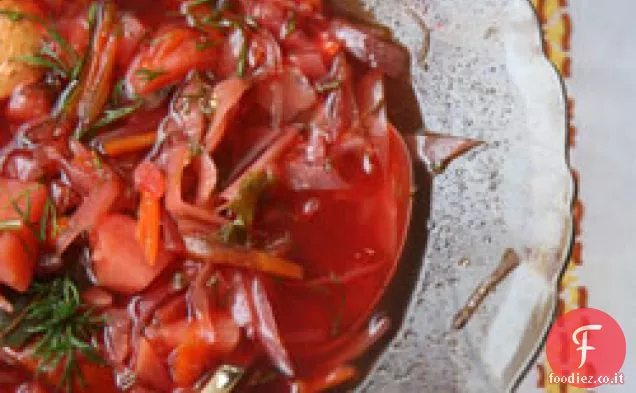 Borscht di pollo e verdure