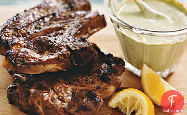 Costolette di agnello alla griglia con Aioli alle erbe