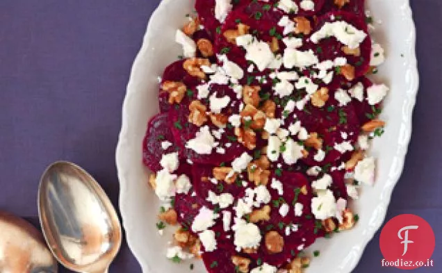 Insalata di barbabietole arrosto con Feta e noci