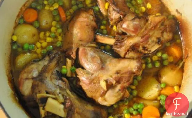 Cena con stinco di agnello