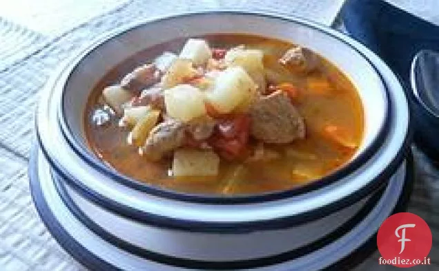 Zuppa di goulash-Maiale o agnello (Júhus Vagy Diszno Gulyas)
