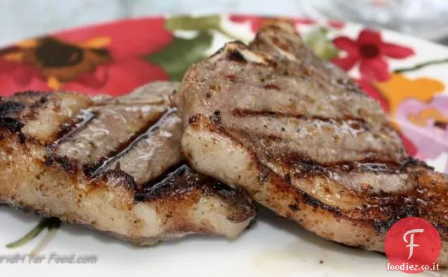 Costolette di agnello con salsa di albicocche e erbe
