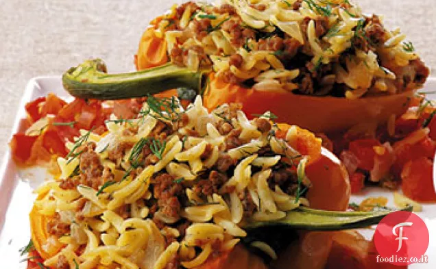 Agnello e Orzo ripieni di pepe con salsa di pomodoro grosso