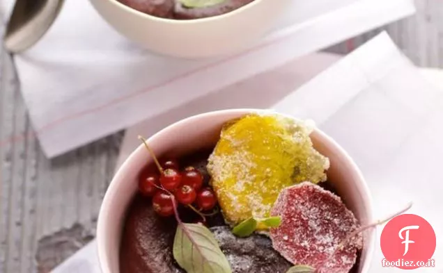 Torte senza glutine al cioccolato e budino di barbabietola arrosto