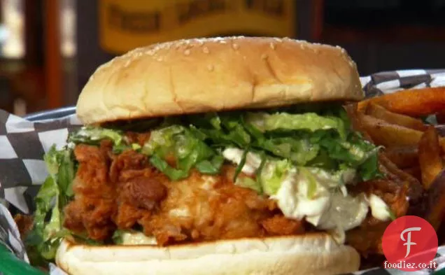 Panino di ostriche fritto di pollo