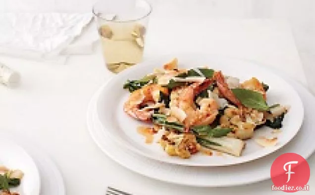 Cavolfiore piccante, Bok Choy e gamberetti saltati in padella con cocco