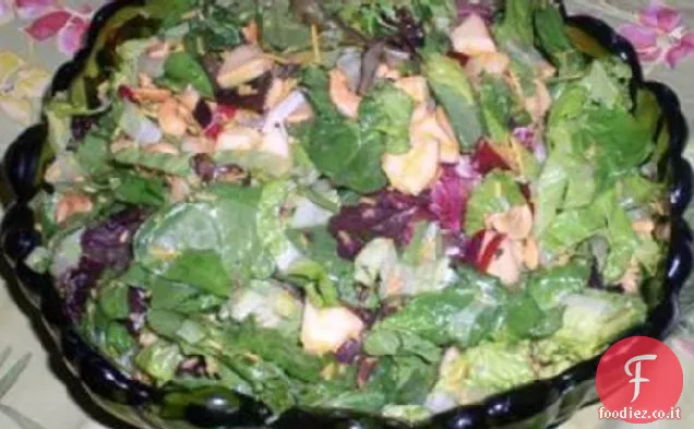 Insalata di mele e anacardi