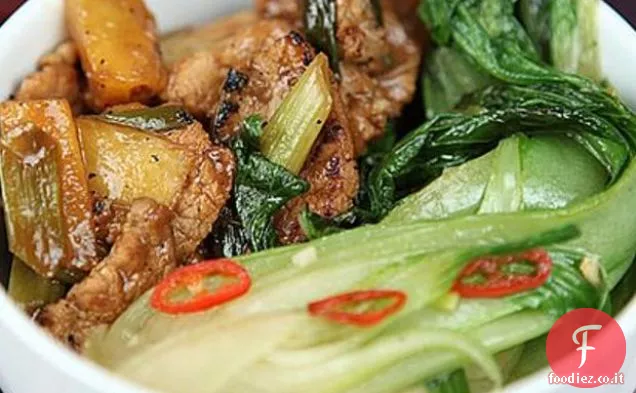 Carne di maiale e ananas soffriggere con Pak Choi