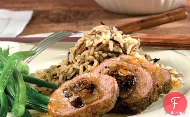 Filetto di maiale ripieno di frutta con salsa di senape all'arancia