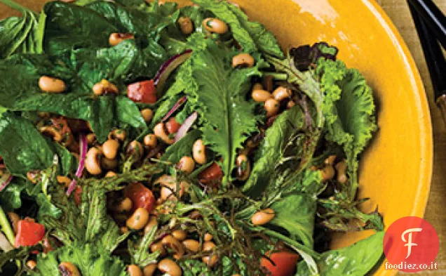 Insalata di piselli dagli occhi neri con verdure per bambini
