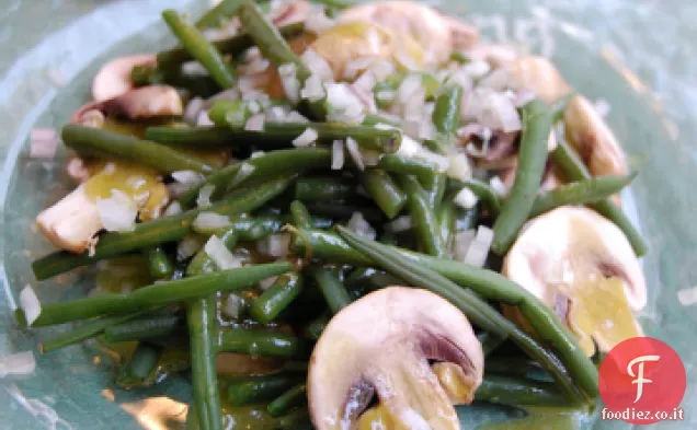 Insalata di fagioli verdi e funghi