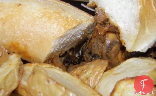 Panini di bistecca con cipolle croccanti