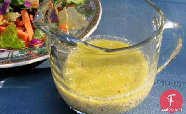 Condimento per insalata di timo e compagnia