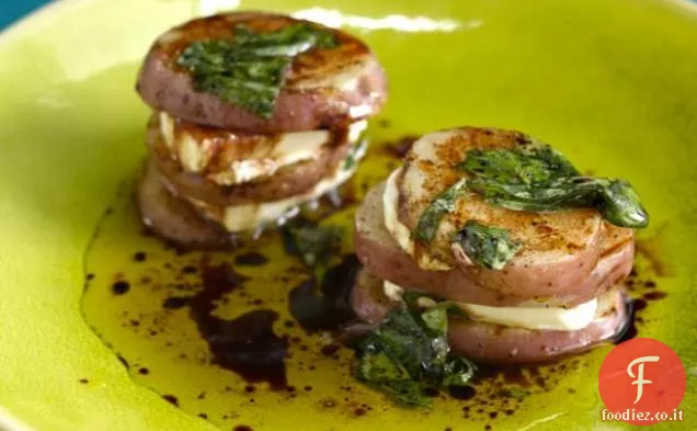 Alla griglia di patate e Formaggio di Capra Napoleone con Balsamico-Basilico Vinaigrette