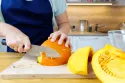 Come sbucciare una zucca per cucinare