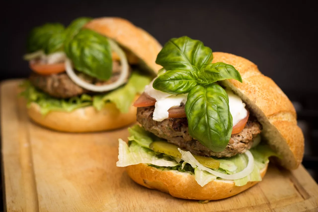 5 ricette di hamburger deliziosamente uniche da provare oggi!